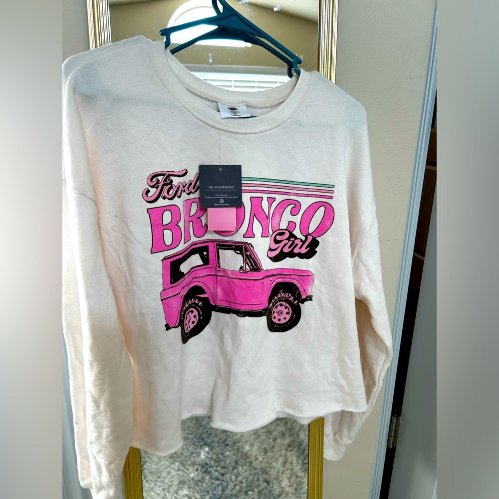 Ford Bronco girl shirt size medium